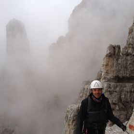 In ferrata il Campanile Basso con il tempo che peggiora