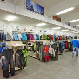 Abbigliamento outdoor femminile e maschile